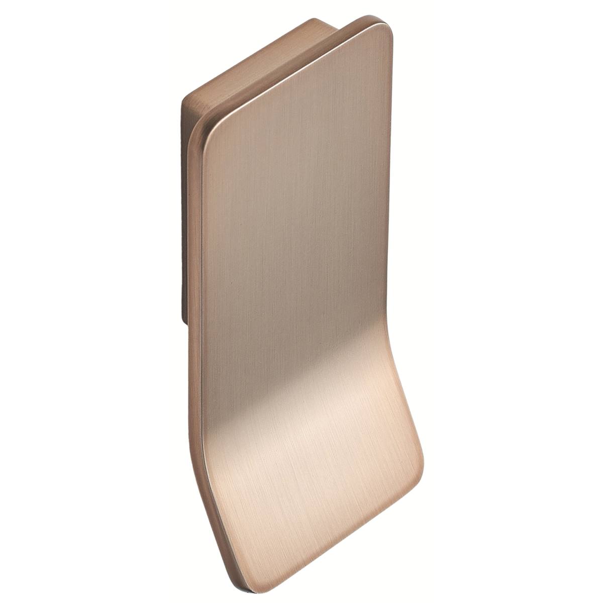 POIGNÉE DE MEUBLE LEAF LAITON BROSSÉ ENTRAXE 32