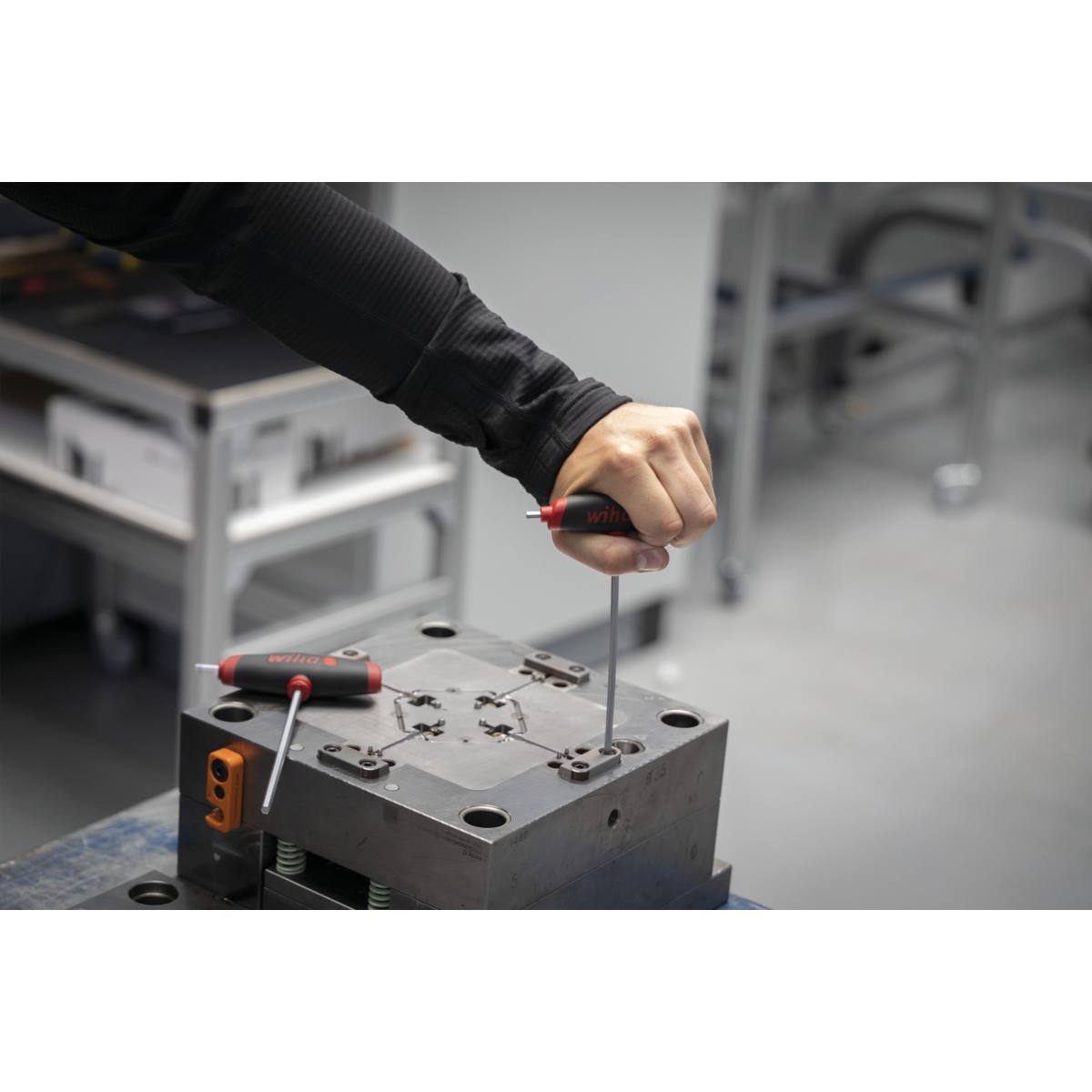 CLÉ MÂLE 6 PANS MANCHE T COMFORTGRIP Ø 3 x 100 MM