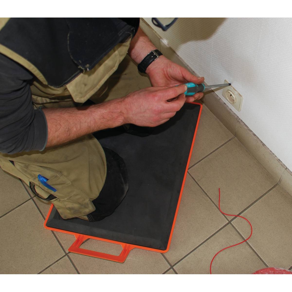 PLATEAU PROTÈGE-GENOUX MULTI-TRAVAUX 