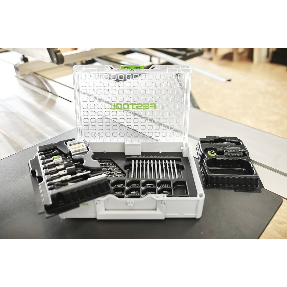 COFFRET 104 ACCESSOIRES DE VISSAGE ET PERÇAGE CENTROTEC