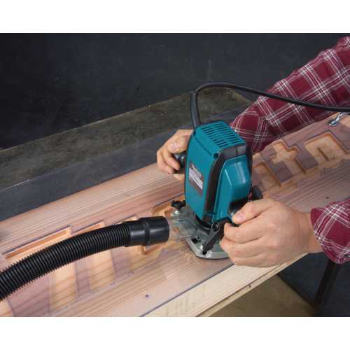 DÉFONCEUSE MAKITA 900 W