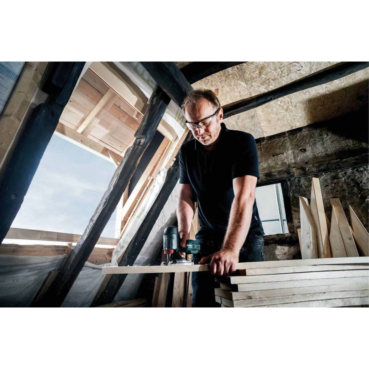 SCIE SAUTEUSE METABO 710 W