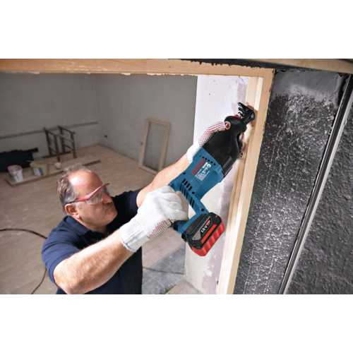 SCIE SABRE SUR BATTERIE BOSCH 18 V LI-ION