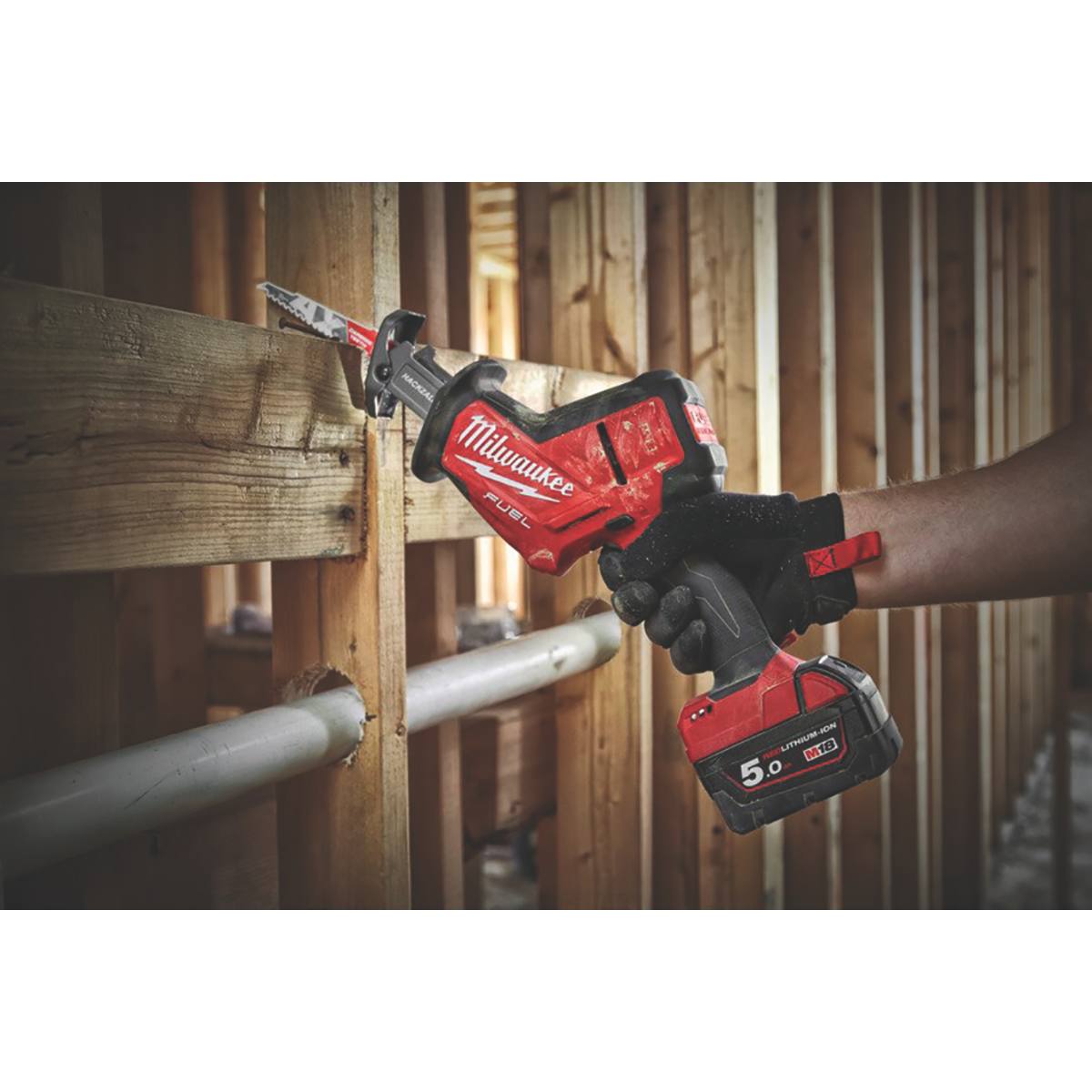 SCIE SABRE 1 MAIN SUR BATTERIE 18 V MILWAUKEE