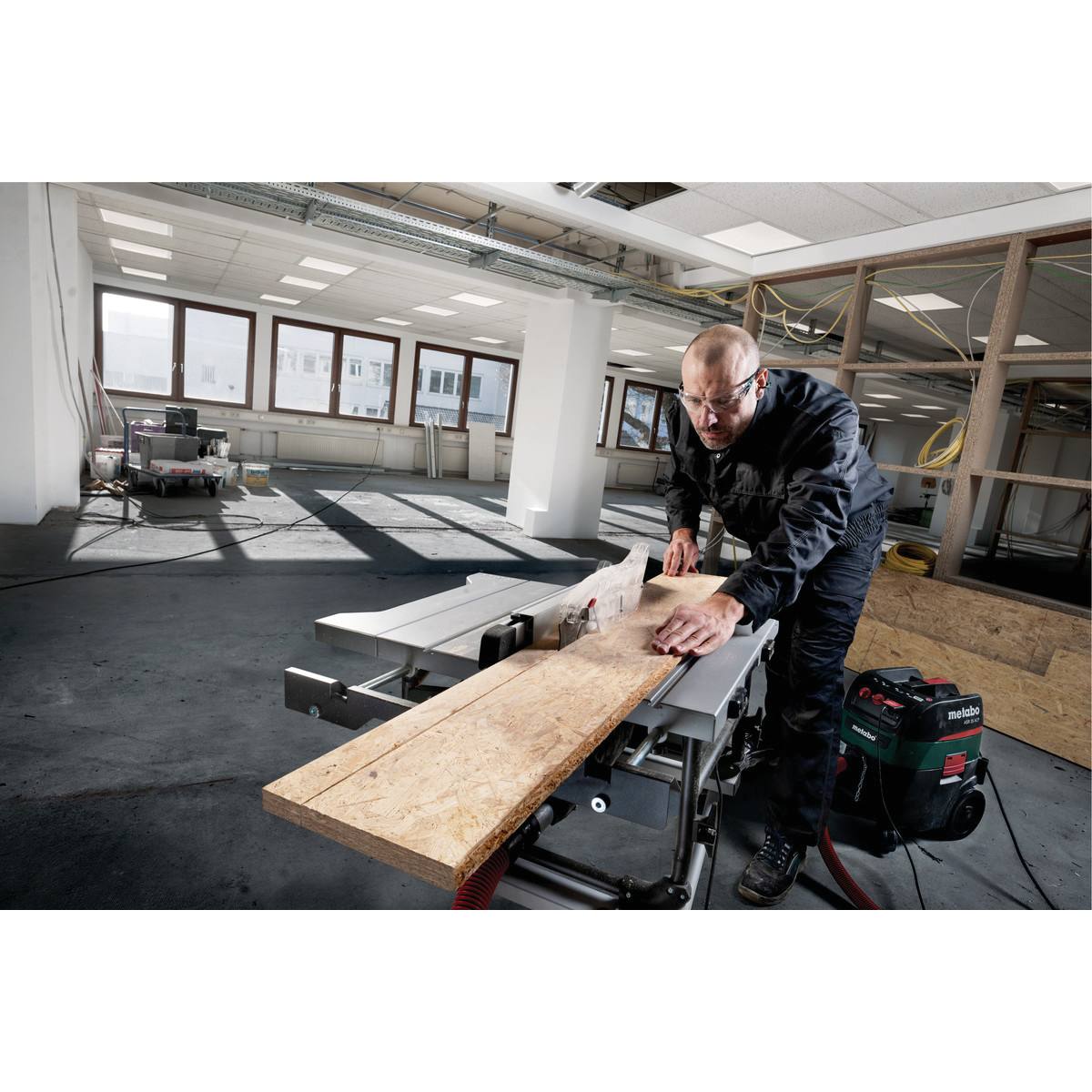 SCIE CIRCULAIRE DE TABLE Ø 254 MM - 1500 W AVEC SOCLE TSU