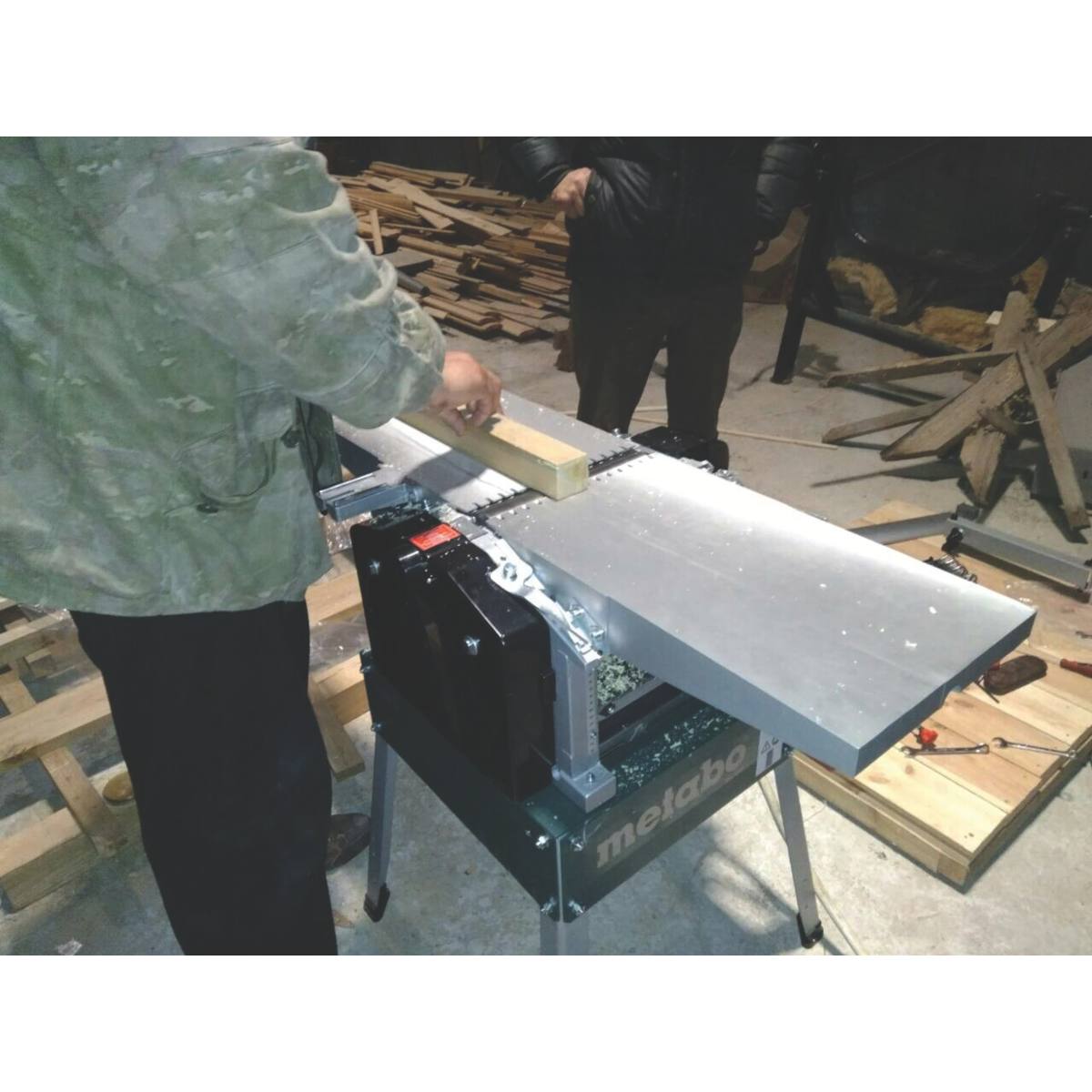 RABOTEUSE-DÉGAUCHISSEUSE 2200 W - 260 MM x 160 MM