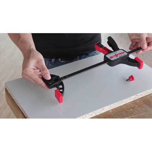 PAIRE DE SERRE-JOINTS À POMPE POUR RAIL DE GUIDAGE MAFELL