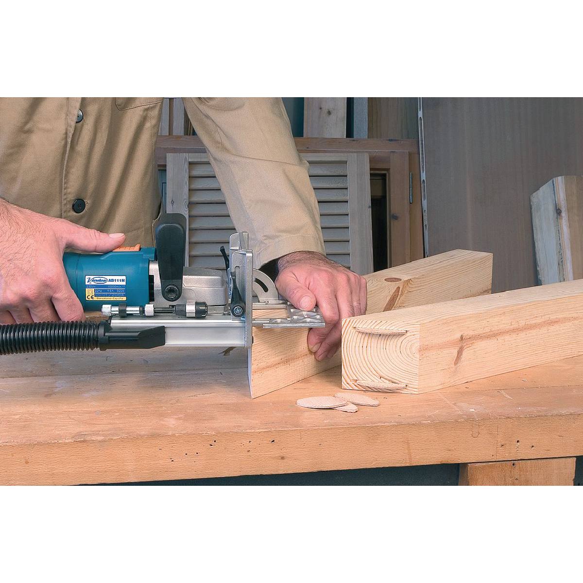 FRAISEUSE-ASSEMBLEUSE VIRUTEX 650 W