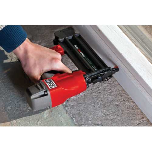 CLOUEUR PNEUMATIQUE SENCO À BANDES - 15 À 50 MM