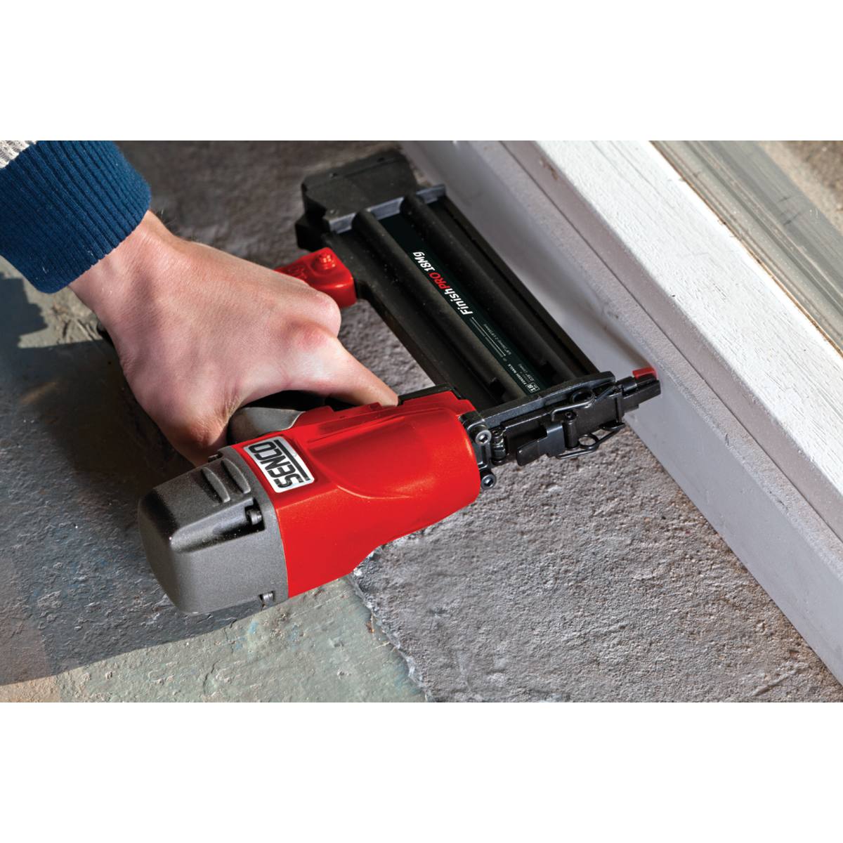 CLOUEUR PNEUMATIQUE SENCO À BANDES - 15 À 50 MM