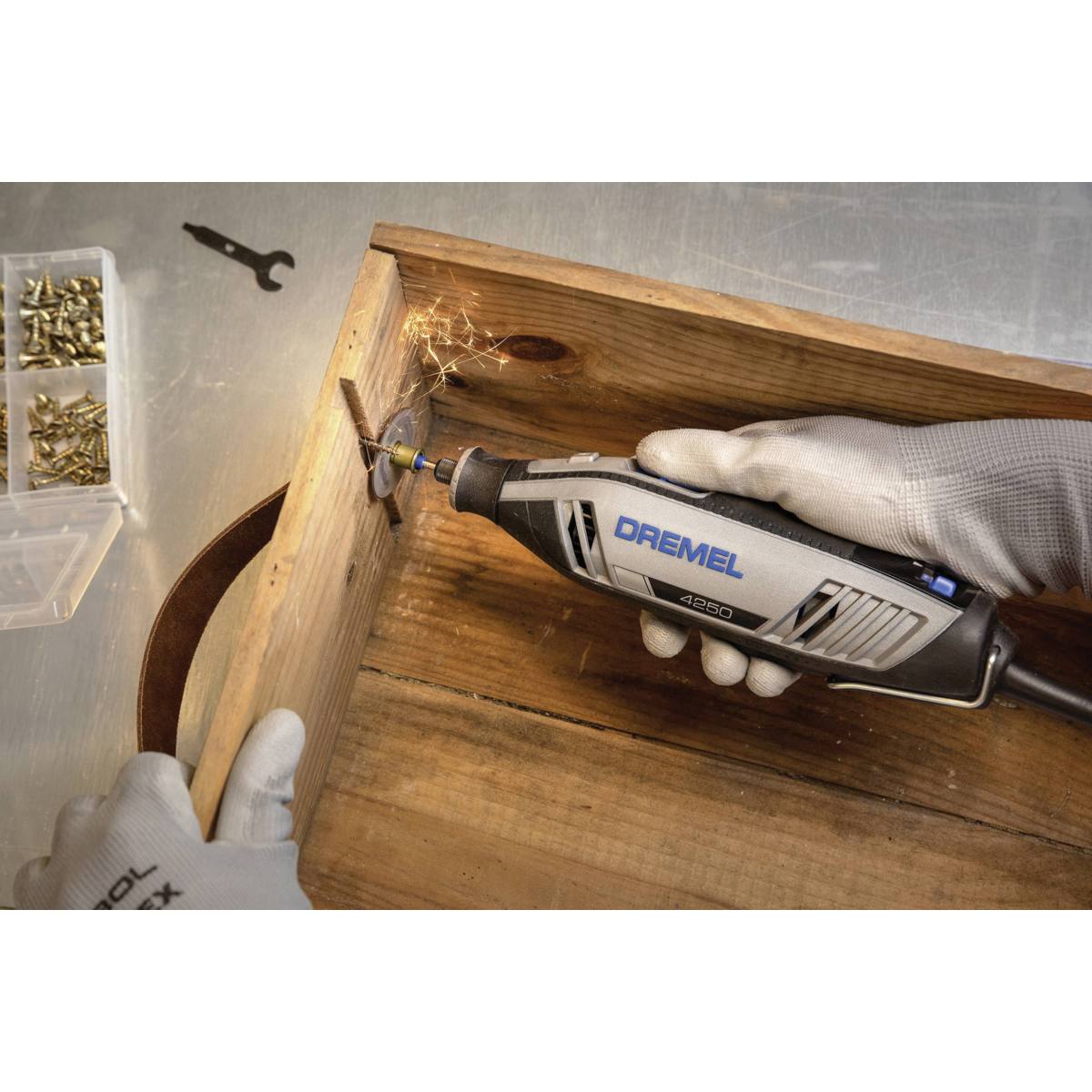 OUTIL MULTIFONCTIONS 175 W DREMEL 4250-3/45
