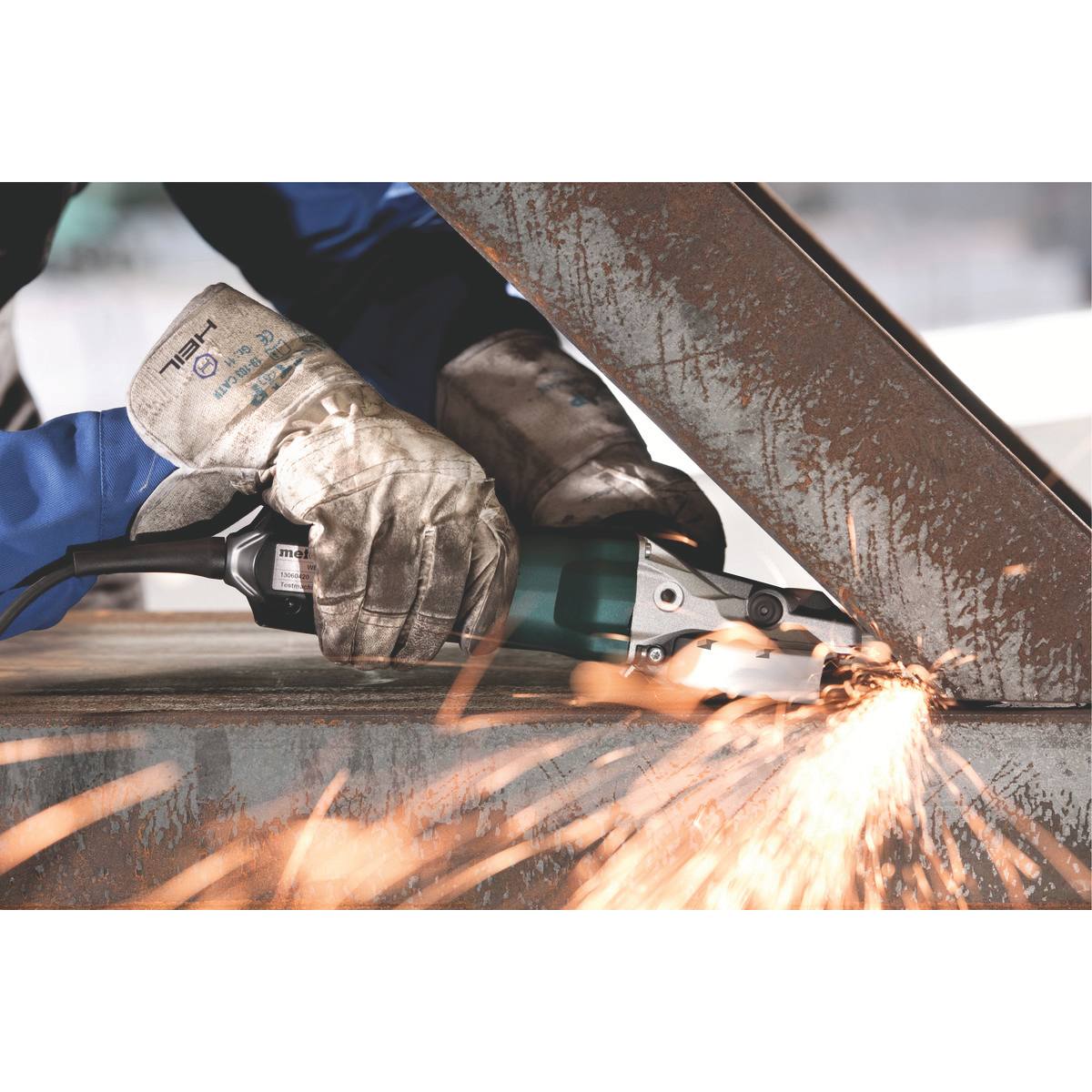 MEULEUSE D'ANGLE À TÊTE PLATE METABO Ø 125 MM - 910 W
