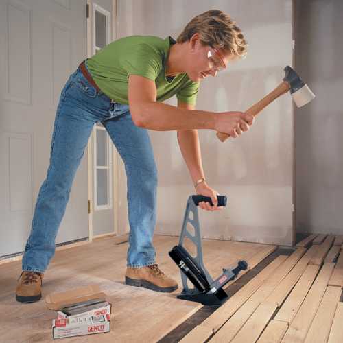 CLOUEUR À PARQUET MANUEL