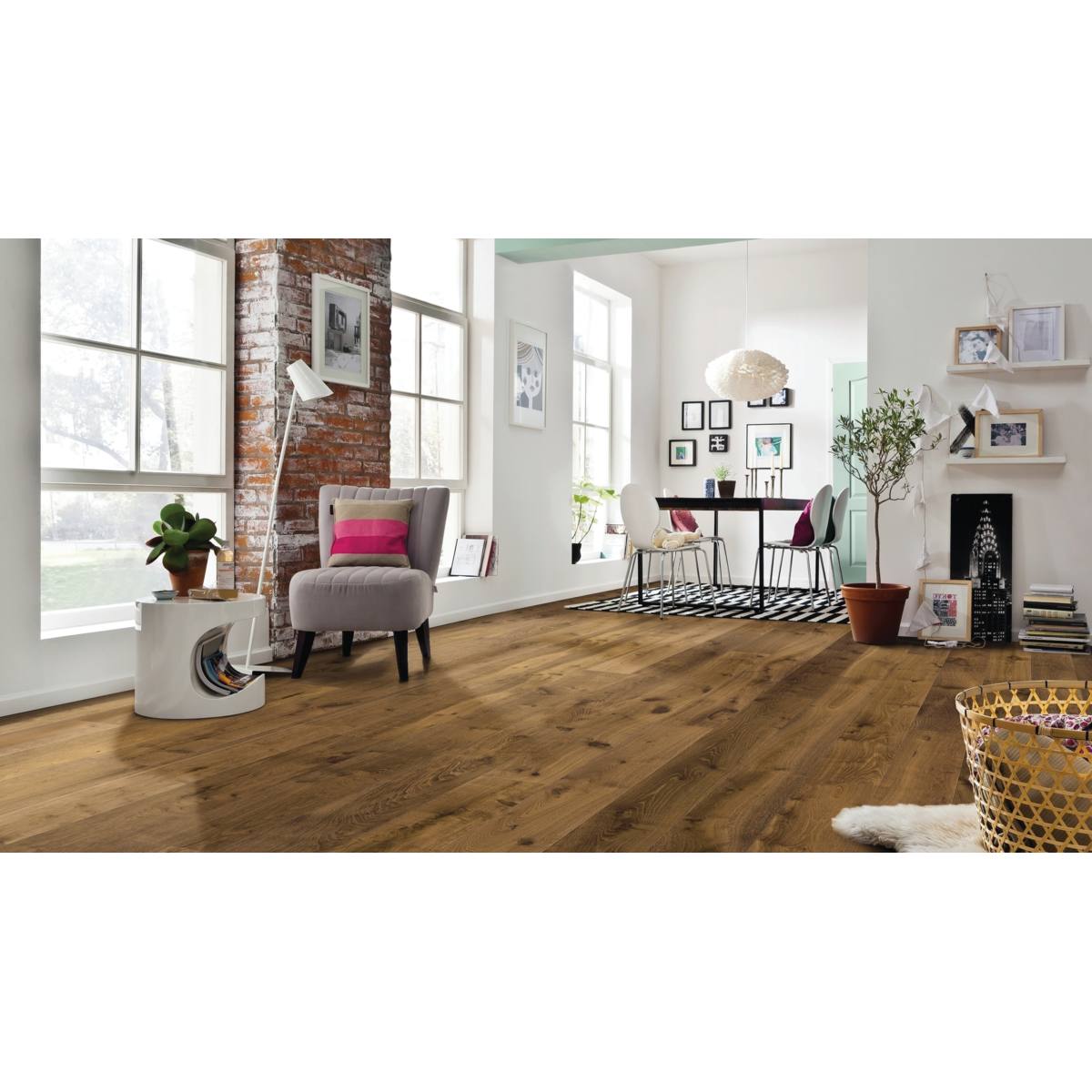 PARQUET CONTRECOLLÉ À L'ANCIENNE SÉRIE 4000 CHÊNE  FUMÉ LÉGER SAUVAGE BROSSÉ