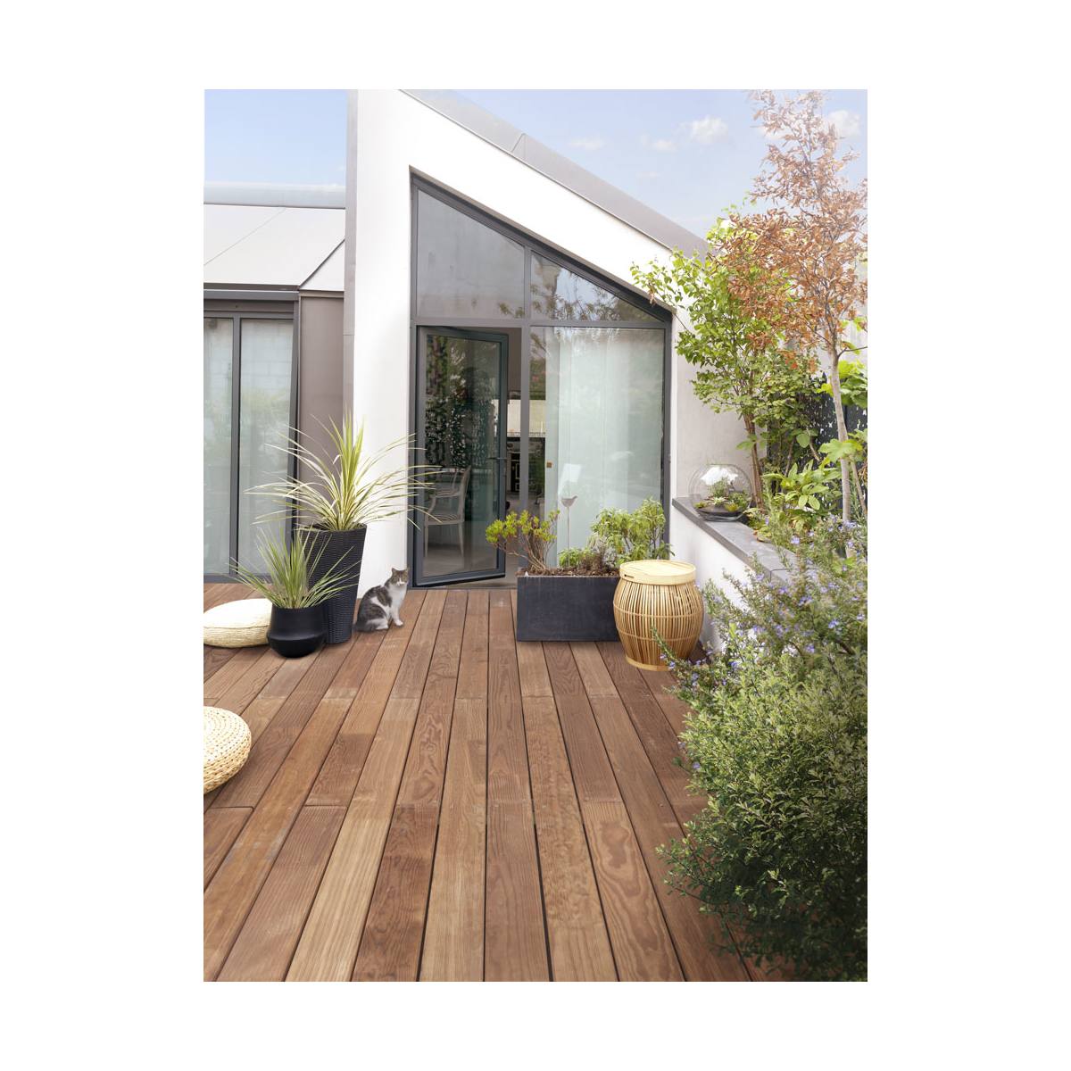 LAME DE TERRASSE PREMIUM BRUN, PROFIL STRIÉ